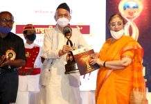 Suresh Wadkar, Usha Mangeshkar and others received Maharashtrachi Girishikhare award