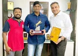 UV Films Guthlee Ladoo received Best director award at 27th Kolkata International Film Festival