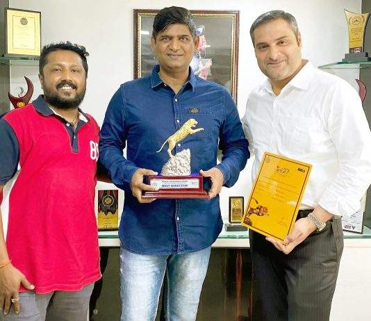 UV Films Guthlee Ladoo received Best director award at 27th Kolkata International Film Festival