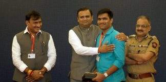 Rahul Narvekar , Vivek Phansalkar, CP attended Tab and Mobiles distribution to Orphans by Shrikant Bhartiya of Tarpan Foundation