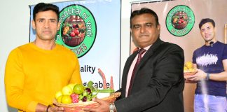 Indian MMA Fighter Sangram Singh Launches ‘Gir Veggies’ Organic Initiative in Mumbai